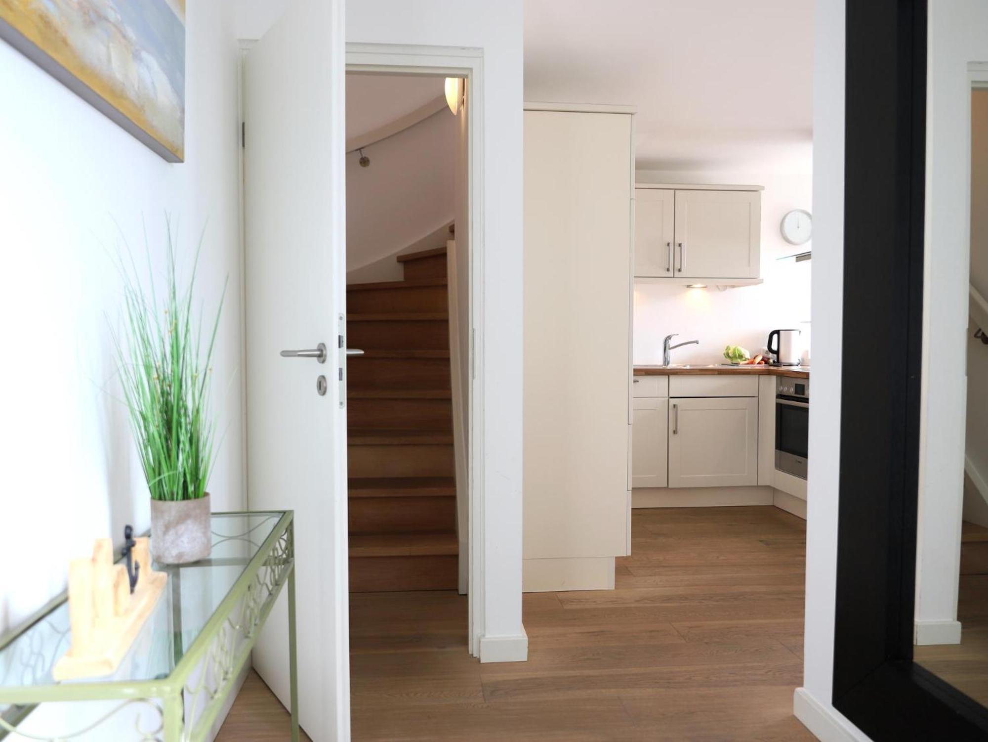 Apartment Mit Neuen Und Sehr Hochwertigen In Zentraler Lage In Westerland
