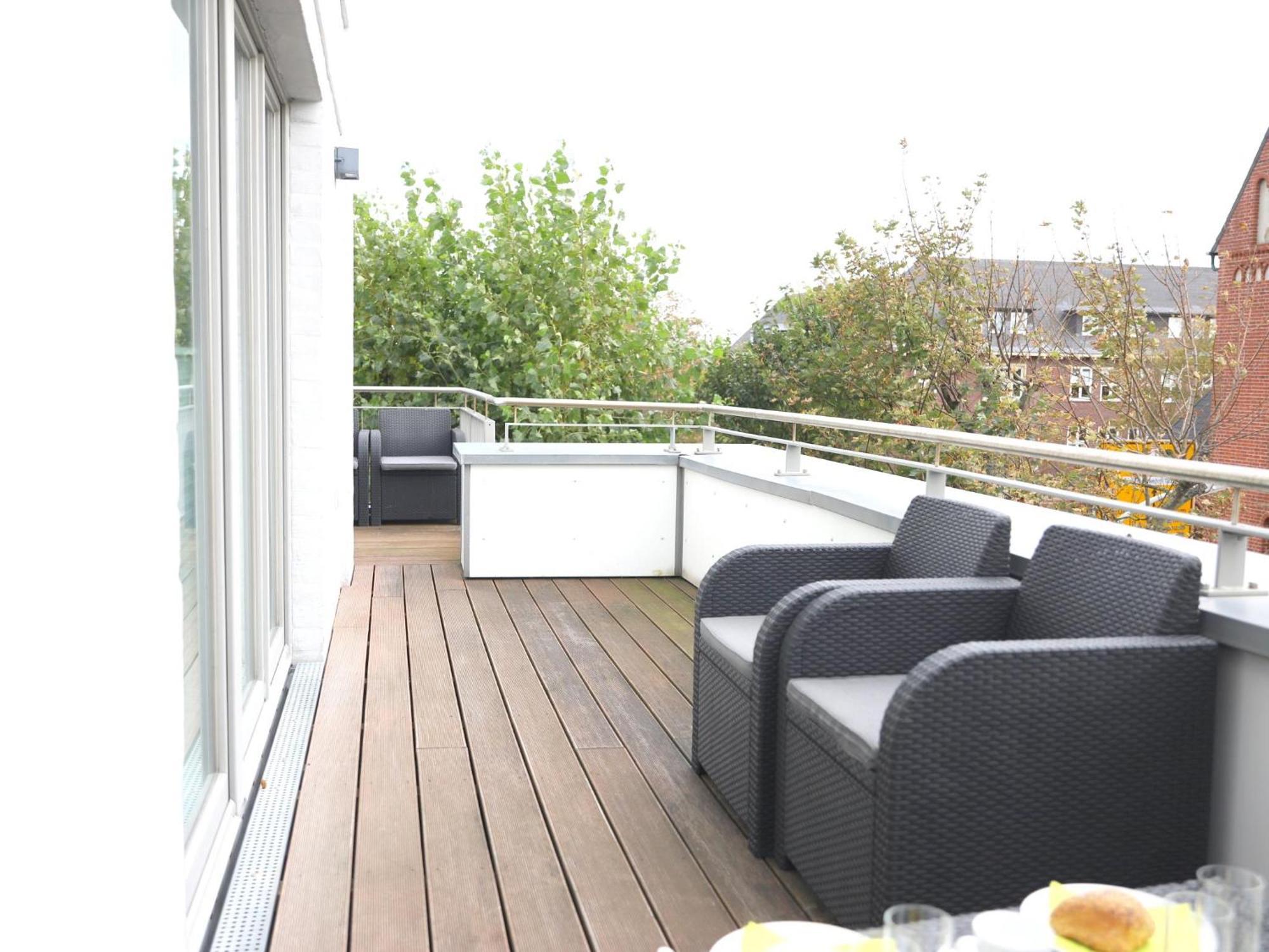 Mit Neuen Und Sehr Hochwertigen In Zentraler Lage In Apartment